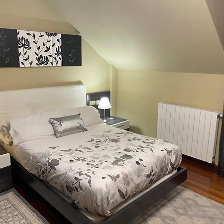 Habitaciones En Chalet Con Jardin Boo De Pielagos Exterior photo